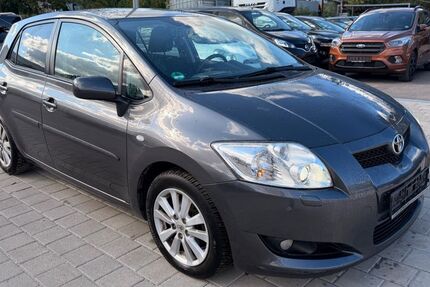 Toyota Auris 130.000 km 7.299 &euro; Stuttgart 70376