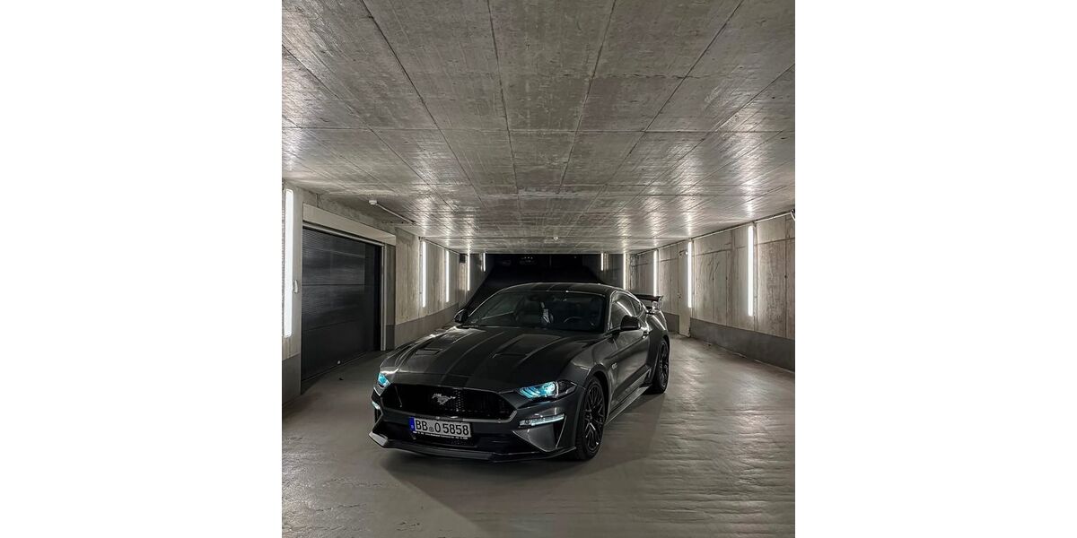 Ford Mustang 34.000 km 43.500 &euro; Renningen 71272