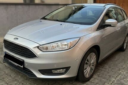 Ford Focus 86.000 km 9.600 &euro; Stuttgart 70188