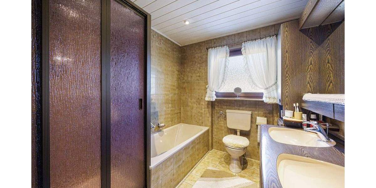 Reihenendhaus Ludwigsburg Eglosheim - 5 Zimmer, 144 m&sup2;, 429.000&euro; | Angebot:24286027