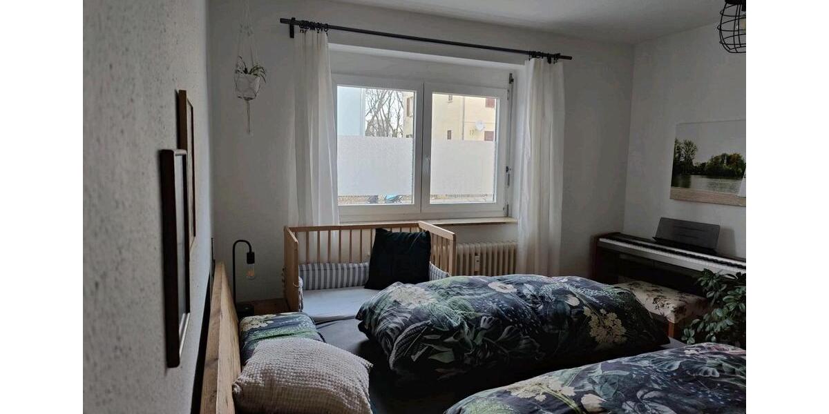 Erdgeschoßwohnung Ludwigsburg Pflugfelden - 3 Zimmer, 70 m&sup2;, 1.280&euro; | Angebot:24247431