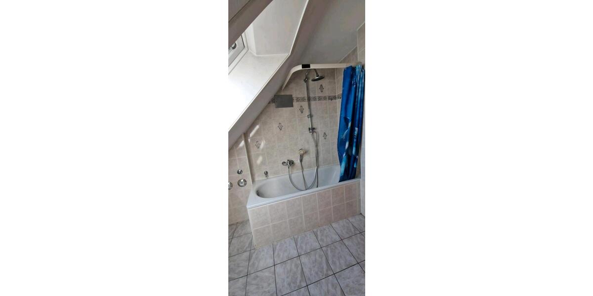 Dachgeschoßwohnung Ehningen - 3 Zimmer, 83 m&sup2;, 375.000&euro; | Angebot:25308752