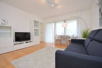 Modern möblierte Wohnung mit Terrasse und Internet in Sillenbuch 1 zimmer