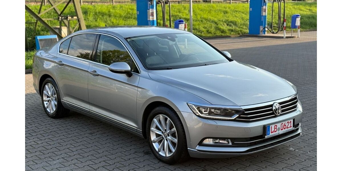 VW Passat 220.878 km 11.699 &euro; Remseck 71686