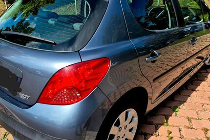 Peugeot 207 82.450 km 3.950 € Filderstadt 70794
