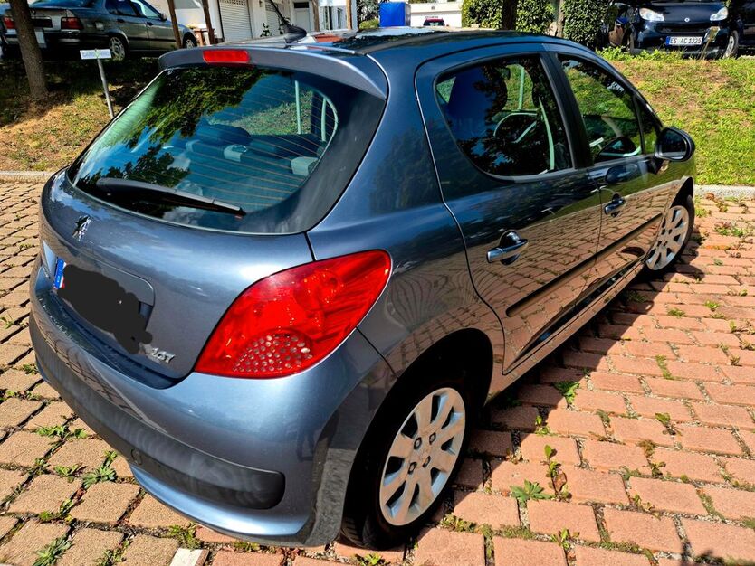 Peugeot 207 82.450 km 3.950 € Filderstadt 70794