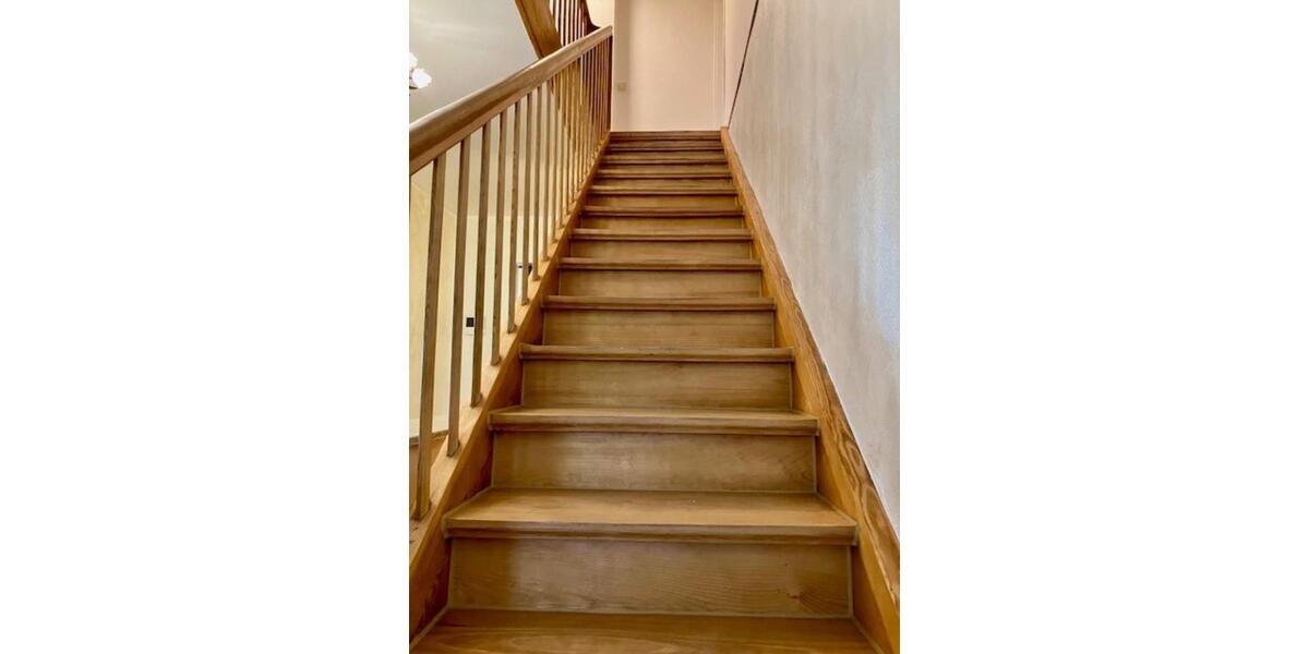 Maisonettenwohnung Metzingen - 5 Zimmer, 152 m&sup2;, 1.800&euro; | Angebot:24142093