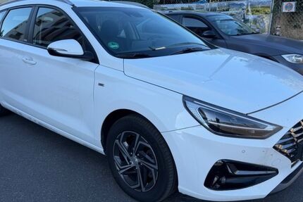 Hyundai i30 150.000 km 9.999 &euro; Ditzingen 71254
