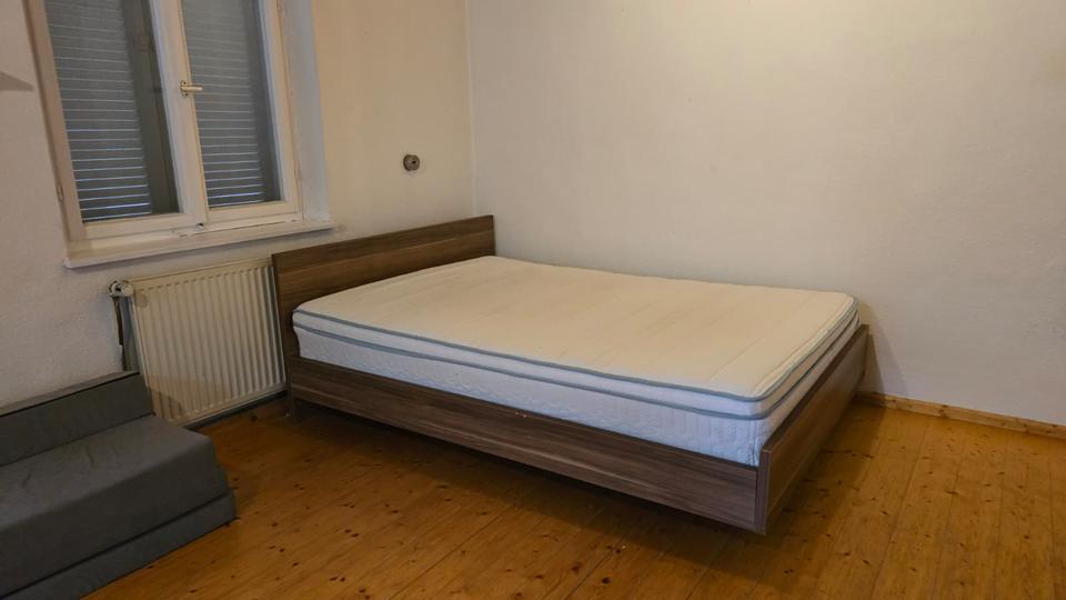 Etagenwohnung Tübingen - 1 Zimmer, 22 m&sup2;, 390&euro; | Angebot:26404852
