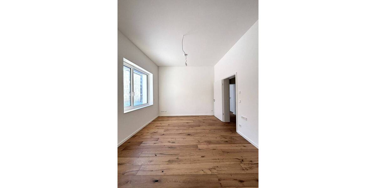 Etagenwohnung Sindelfingen Mitte - 2 Zimmer, 89 m&sup2;, 1.280&euro; | Angebot:26190952