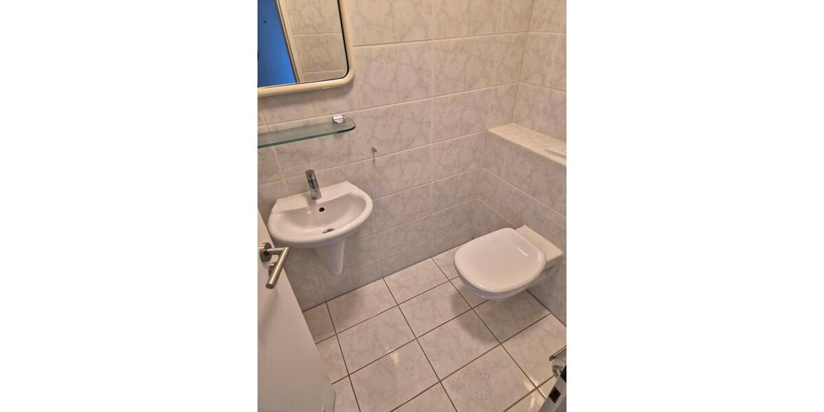 Etagenwohnung Stuttgart Birkach - 5 Zimmer, 137 m&sup2;, 1.900&euro; | Angebot:25965644