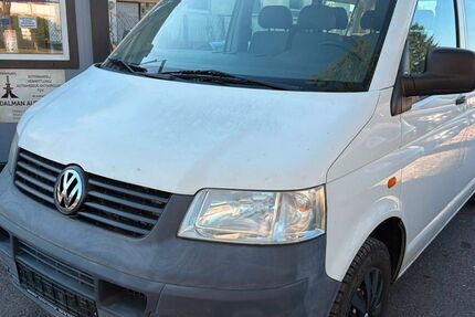 VW T5 Transporter 180.000 km 6.599 &euro; LUDWIGSBURG 71642