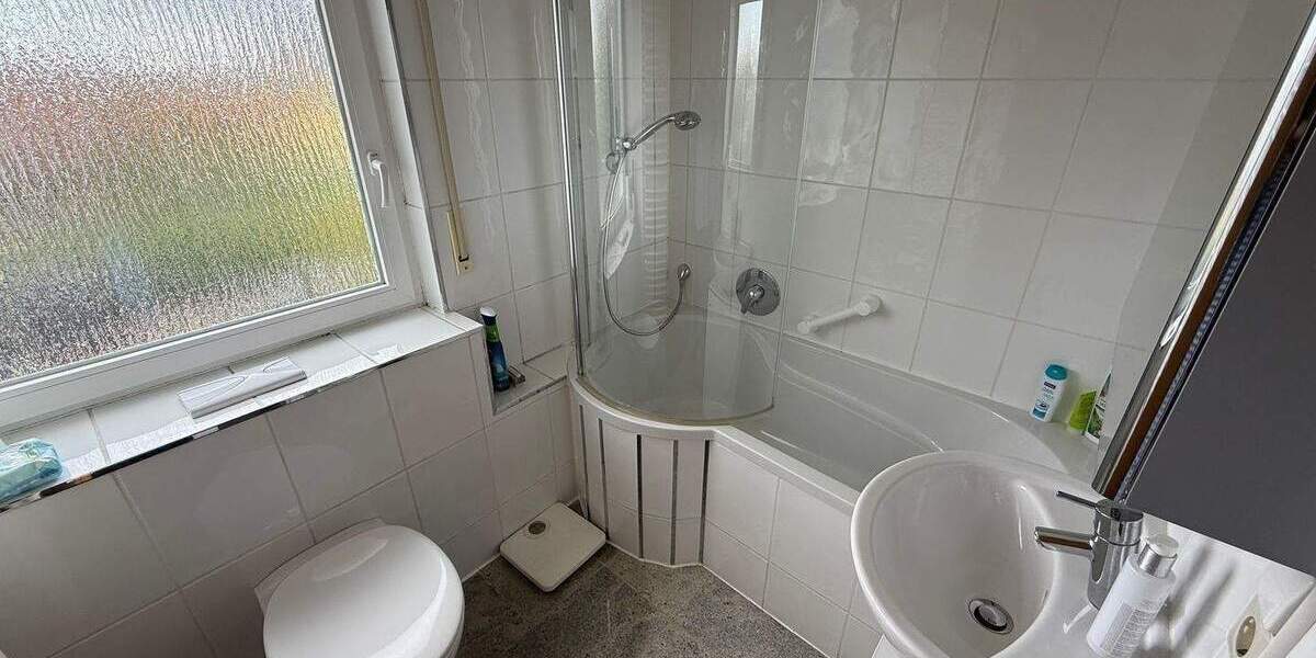 Mehrfamilienhaus, Wohnhaus Neuhausen auf den Fildern - 5 Zimmer, 141 m&sup2;, 520.000&euro; | Angebot:25399473