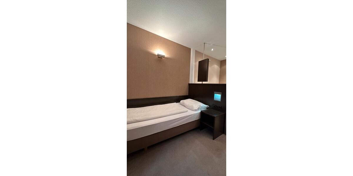 Etagenwohnung Ostfildern - 1 Zimmer, 15 m&sup2;, 60&euro; | Angebot:22192503