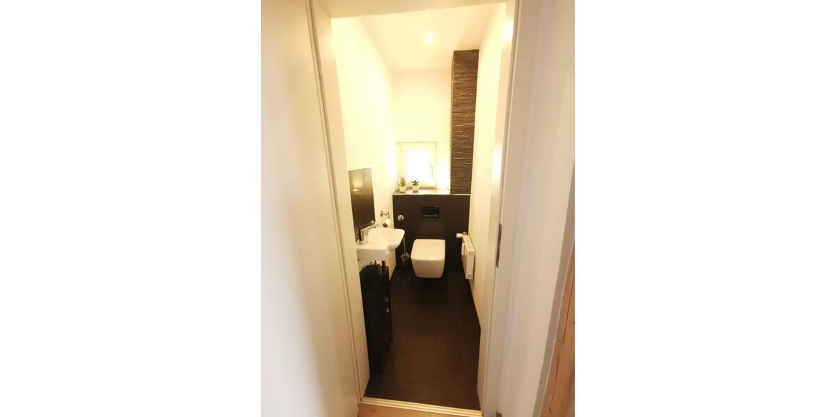 Mehrfamilienhaus, Wohnhaus Reutlingen Orschel-Hagen - 10 Zimmer, 181 m&sup2;, 750.000&euro; | Angebot:24699816