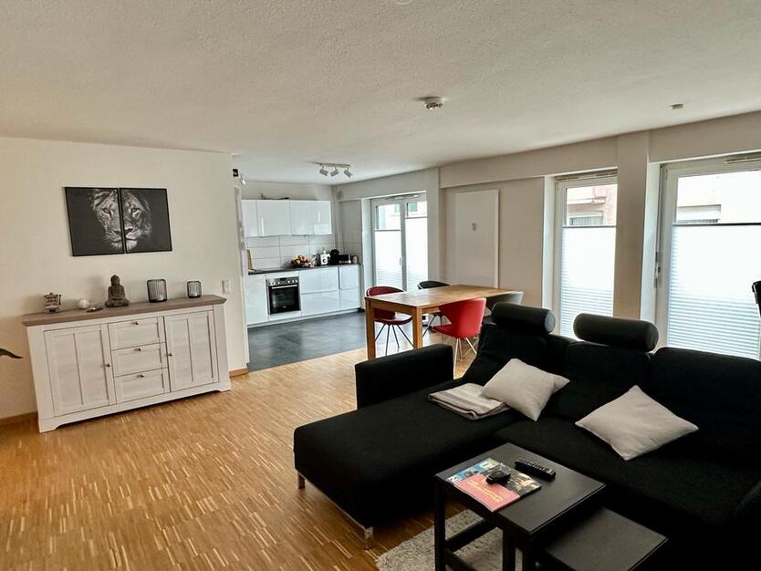 Moderne 2-Zi.-Whg. Heusteigviertel mit Balkon, EBK, Stellplatz