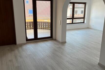 Wohnung Niefern-Öschelbronn Öschelbronn - 3.5 Zimmer, 91 m&sup2;, 1.050&euro; | Angebot:25081520