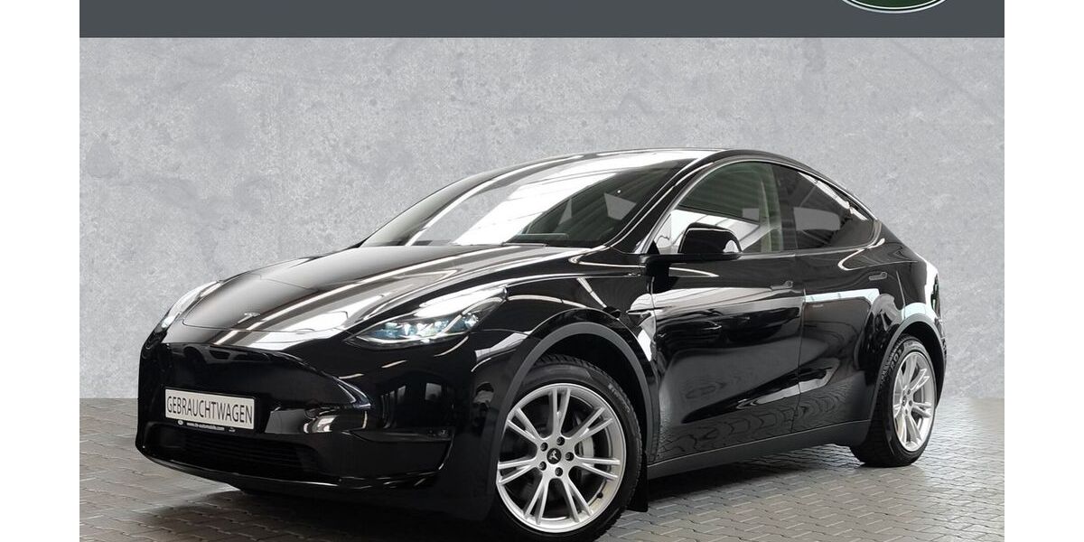 Tesla Model Y 28.293 km 41.900 &euro; Asperg 71679