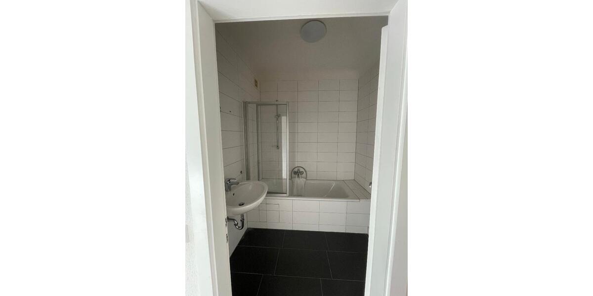 Etagenwohnung Esslingen am Neckar Oberesslingen - 3 Zimmer, 66 m&sup2;, 718&euro; | Angebot:26383053