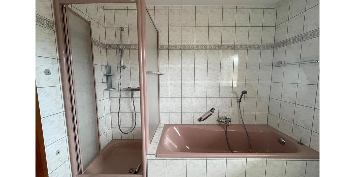 Erdgeschoßwohnung Pforzheim Eutingen - 3 Zimmer, 94 m&sup2;, 950&euro; | Angebot:27611709