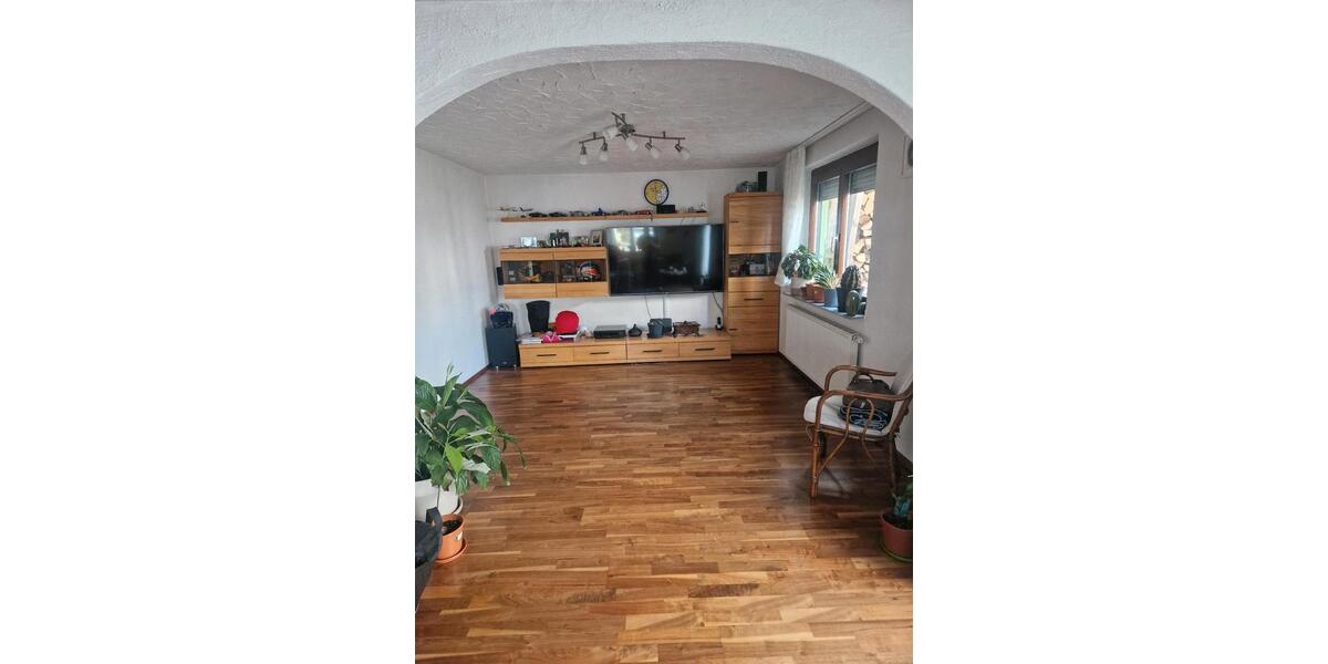 Doppelhaushälfte Nufringen - 6 Zimmer, 160 m&sup2;, 590.000&euro; | Angebot:26044573