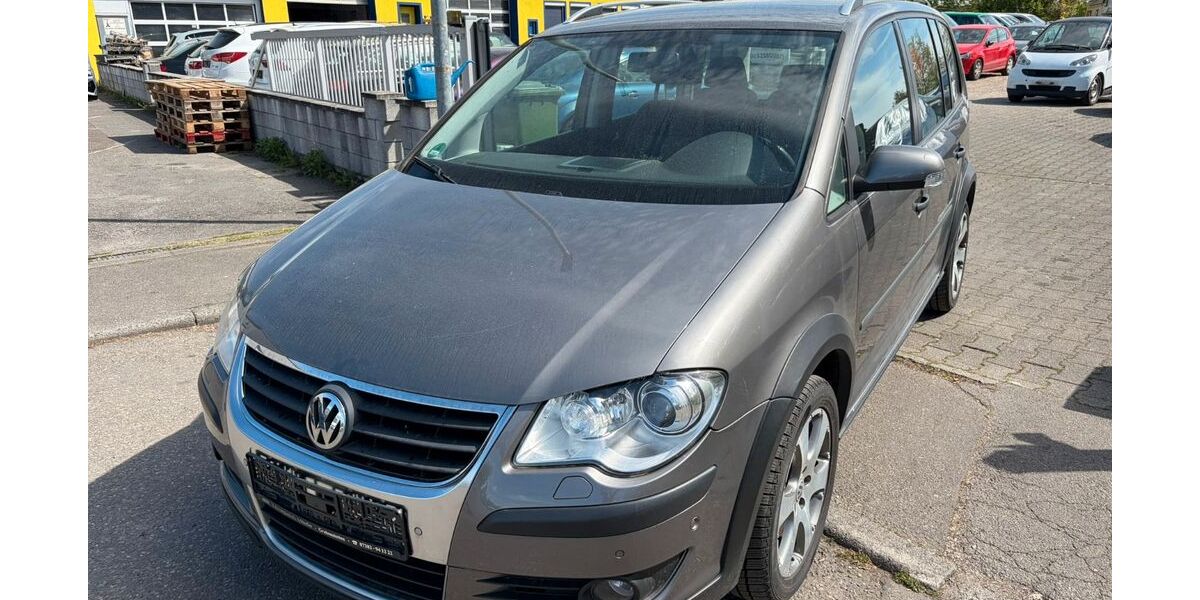 VW Touran 185.000 km 5.490 &euro; Ludwigsburg 71642