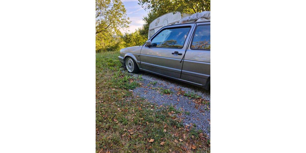 VW Golf 214.000 km 2.890 &euro; Waiblingen 71332