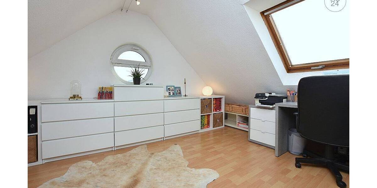 Etagenwohnung Stuttgart Untertürkheim - 2 Zimmer, 70 m&sup2;, 1.390&euro; | Angebot:26627287