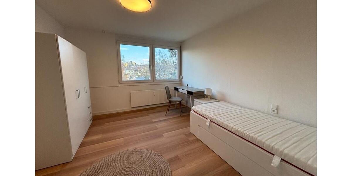 Etagenwohnung Ludwigsburg Hoheneck - 1 Zimmer, 14 m&sup2;, 500&euro; | Angebot:24753497