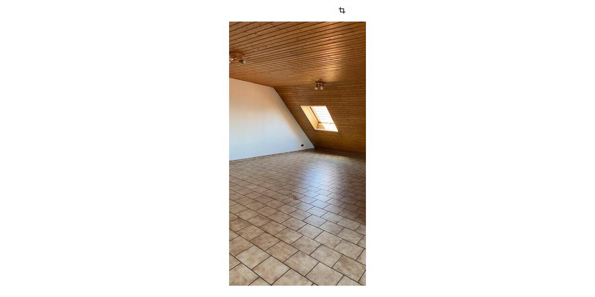 Etagenwohnung Simmozheim - 5 Zimmer, 169 m&sup2;, 1.250&euro; | Angebot:26040739