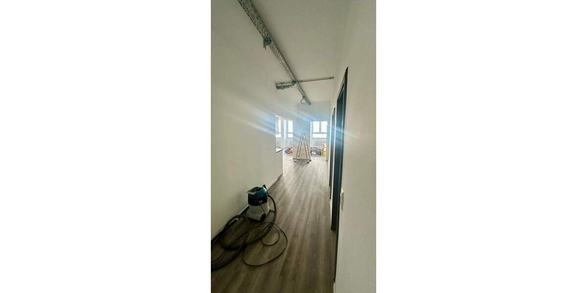 Etagenwohnung Stuttgart Ost - 3 Zimmer, 126 m&sup2;, 1.800&euro; | Angebot:25674459