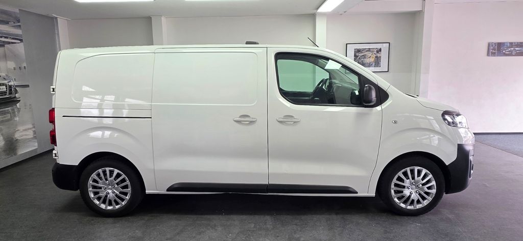 Opel Vivaro 150.000 km 11.900 &euro; Asperg/Ludwigsburg bei Stuttgart 71679