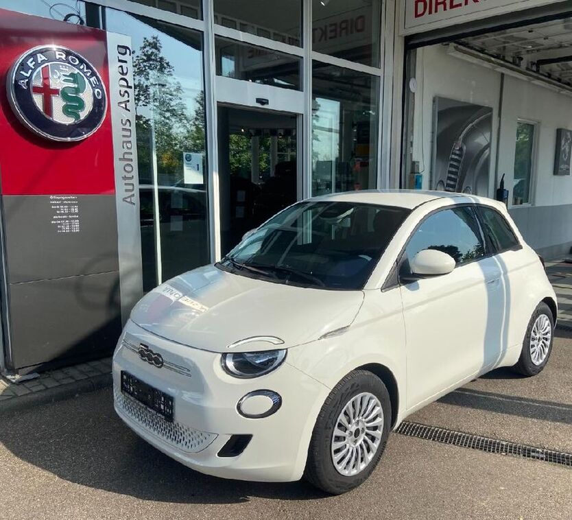 Fiat 500e 12.900 km 22.990 € Asperg 71679