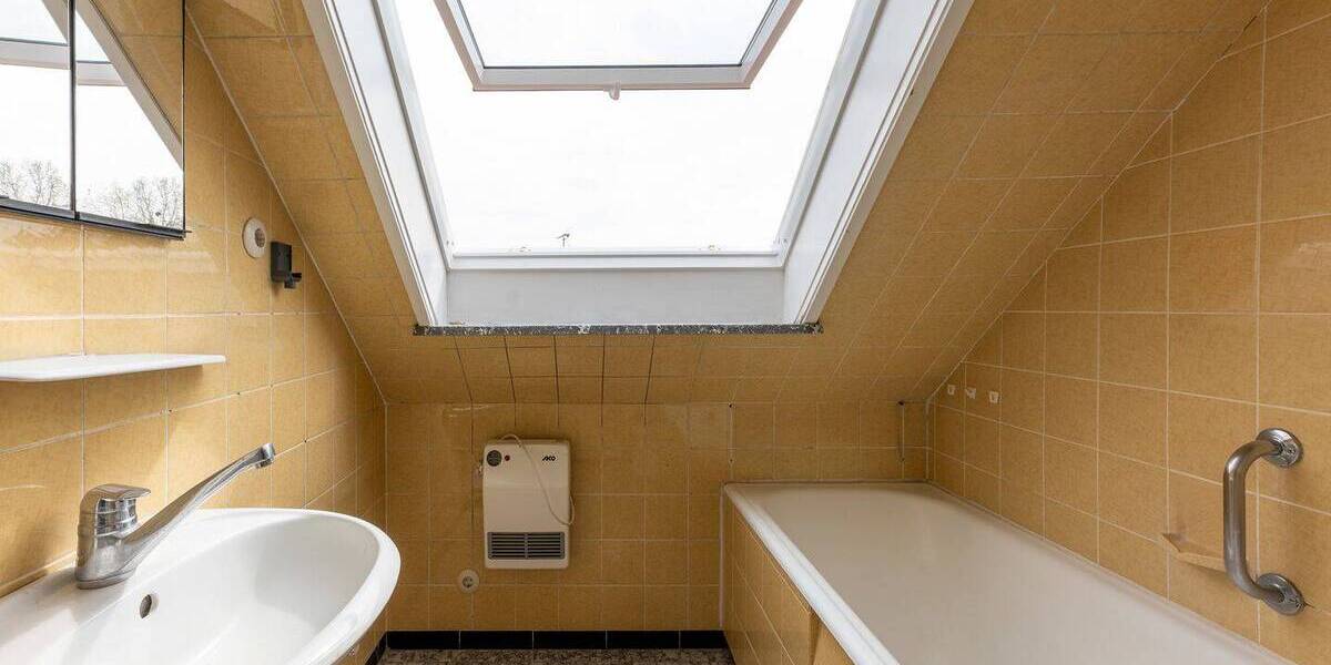 Mehrfamilienhaus, Wohnhaus Stuttgart Degerloch - 8 Zimmer, 170 m&sup2;, 775.000&euro; | Angebot:22275505