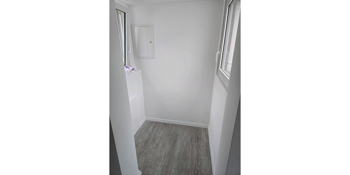 Etagenwohnung Esslingen am Neckar Hegensberg - 1 Zimmer, 27 m&sup2;, 650&euro; | Angebot:24825284