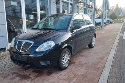 Lancia Ypsilon 121.900 km 2.450 &euro; Niefern 75223
