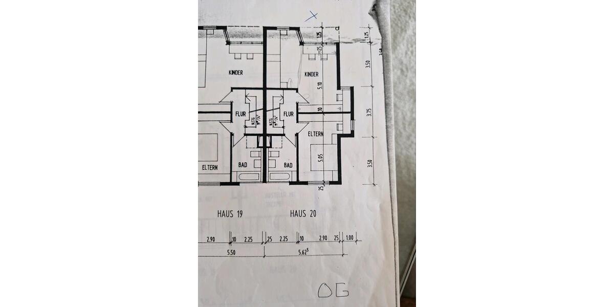 Reihenhaus Stuttgart Vaihingen - 4.5 Zimmer, 144 m&sup2;, 2.450&euro; | Angebot:27618969