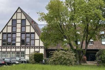 Haus Ostfildern - 4 Zimmer, 196 m&sup2;, 2.500&euro; | Angebot:26871668