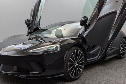 McLaren GT