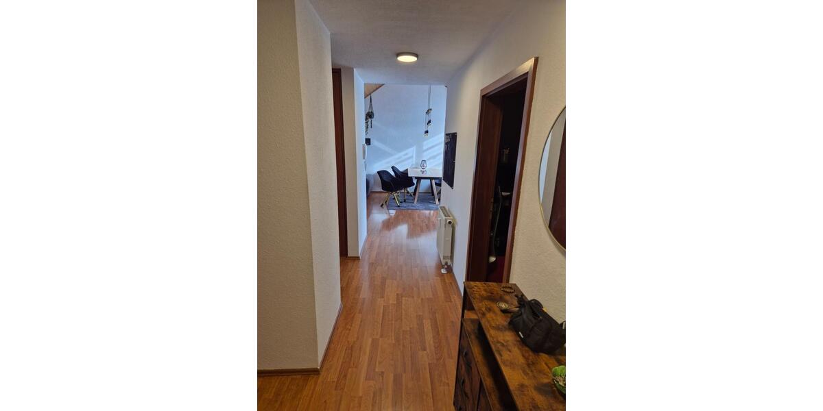 Dachgeschoßwohnung Fellbach Oeffingen - 2.5 Zimmer, 58 m&sup2;, 250.000&euro; | Angebot:24740194