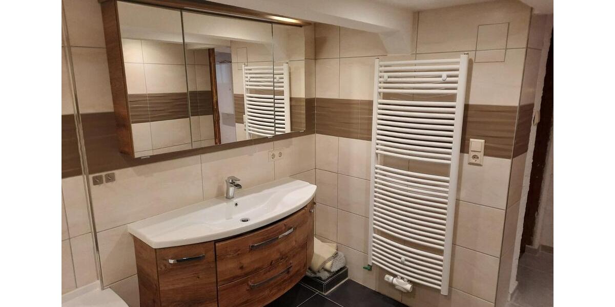 Einfamilienhaus Stuttgart Hedelfingen - 4 Zimmer, 60 m&sup2;, 1.300&euro; | Angebot:24665432