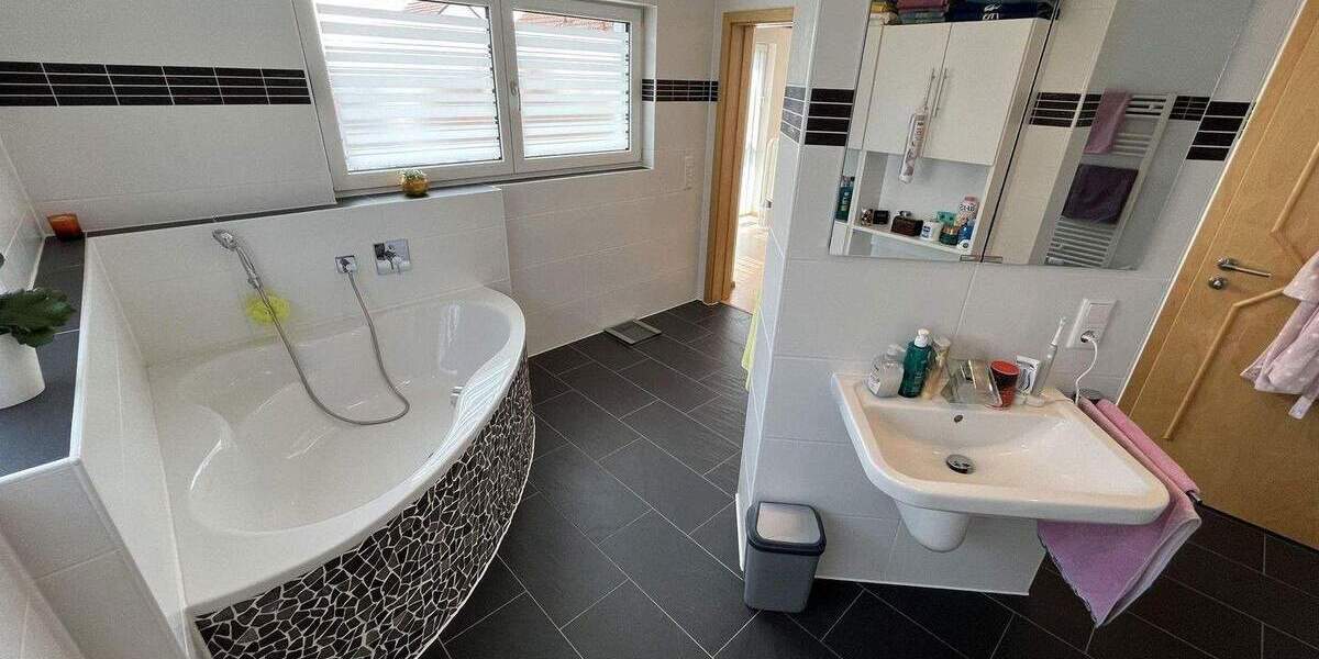 Einfamilienhaus Kornwestheim - 7 Zimmer, 334 m&sup2;, 1.773.000&euro; | Angebot:24662146