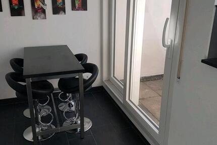 Wohnung Stuttgart Neuwirtshaus - 2.5 Zimmer, 59 m&sup2;, 250.000&euro; | Angebot:26920779