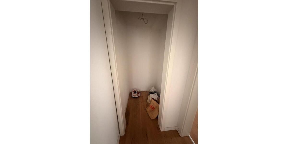Etagenwohnung Stuttgart Zuffenhausen - 4 Zimmer, 86 m&sup2;, 1.400&euro; | Angebot:27591603