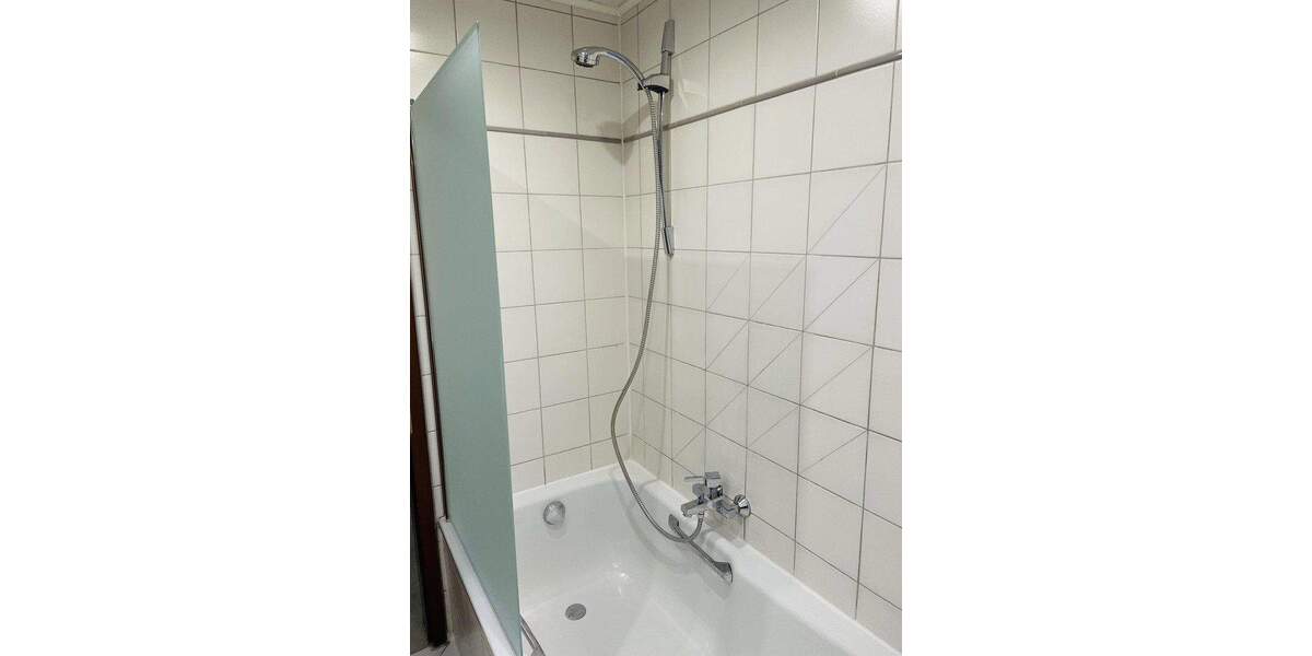 Etagenwohnung Esslingen am Neckar Krummenacker - 2 Zimmer, 64 m&sup2;, 250.000&euro; | Angebot:25823688