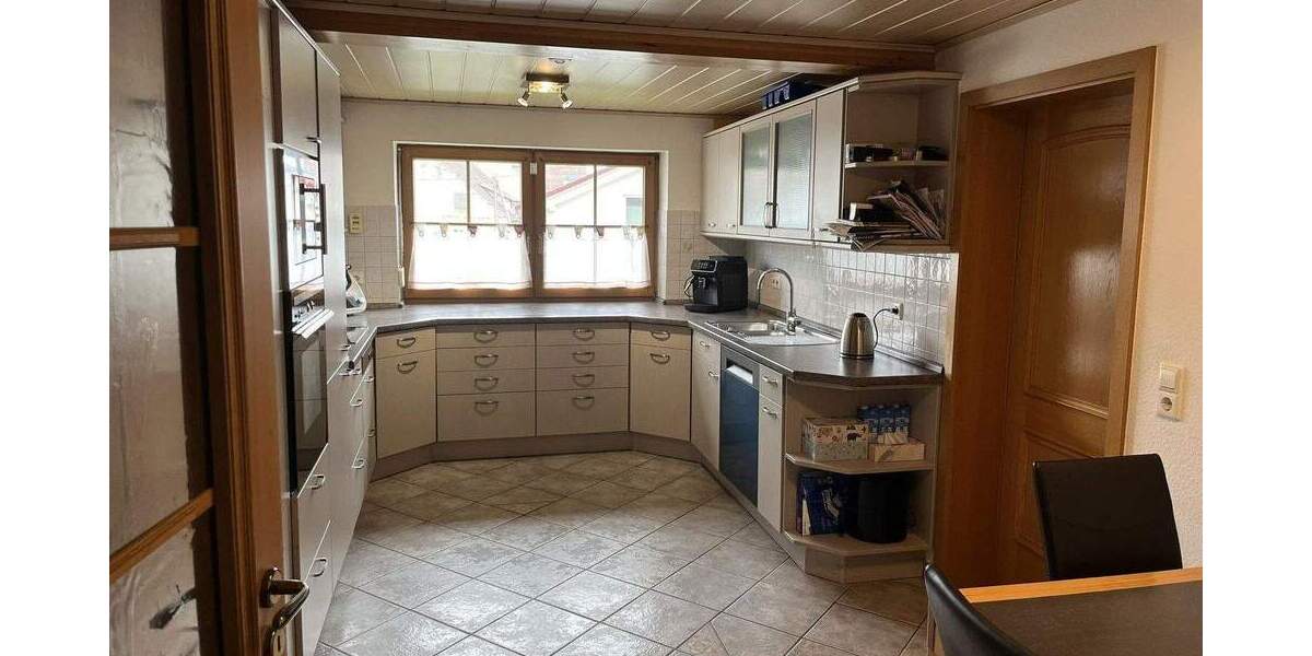 Etagenwohnung Rottenburg am Neckar Baisingen - 5 Zimmer, 170 m&sup2;, 479.000&euro; | Angebot:25864128