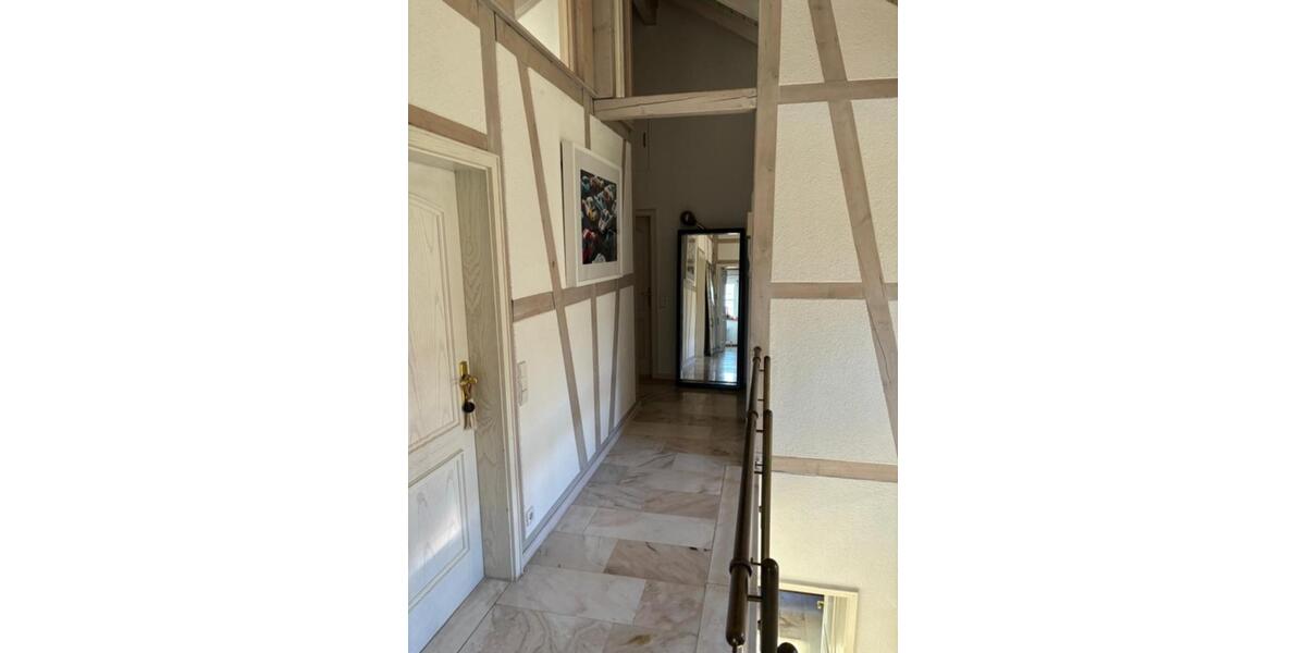 Villa Eberdingen - 9 Zimmer, 400 m&sup2;, 3.800&euro; | Angebot:24708328