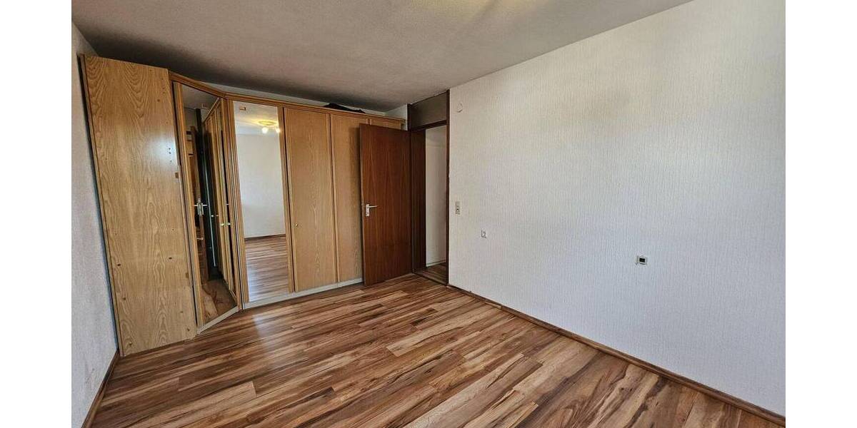 Etagenwohnung Ditzingen - 3 Zimmer, 93 m&sup2;, 290.000&euro; | Angebot:25707644