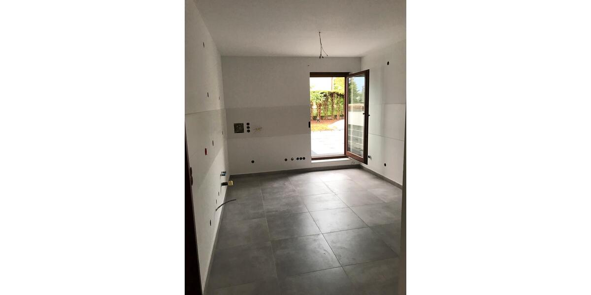 Etagenwohnung Pforzheim Dillweißenstein - 3 Zimmer, 90 m&sup2;, 1.250&euro; | Angebot:24631778