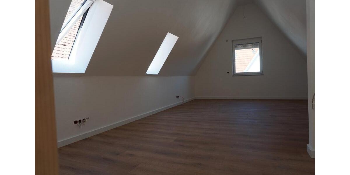 Etagenwohnung Ludwigsburg Hoheneck - 4 Zimmer, 94 m&sup2;, 1.590&euro; | Angebot:27570582